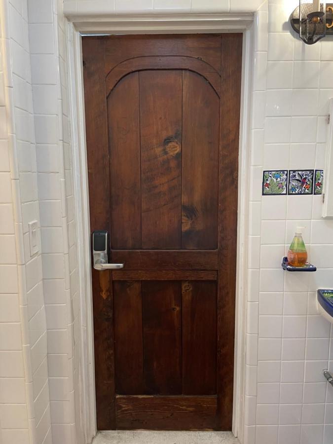 Private Room W/ Private Full Bathroom & Wifi & Ac & Shared Kitchen In Лос-Анджелес Экстерьер фото